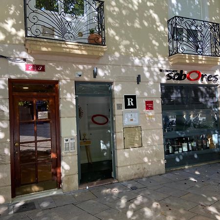 Alojamiento En Pleno Centro Con Wifi Y Aire Acondicionado Logrono Exterior photo